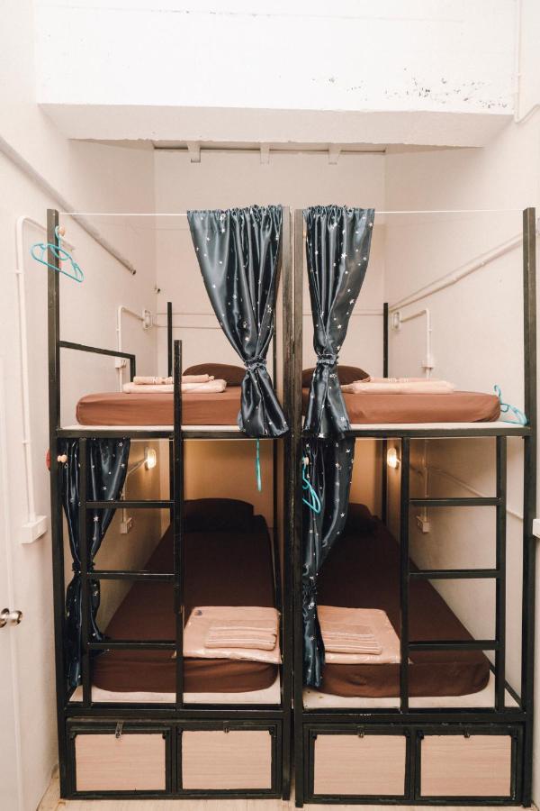 Liberta Hostel Bangkok Kültér fotó