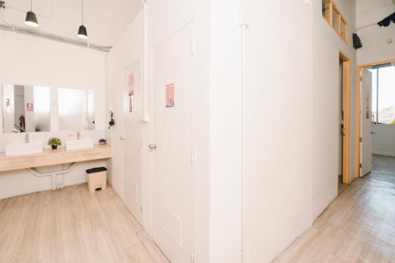 Liberta Hostel Bangkok Kültér fotó